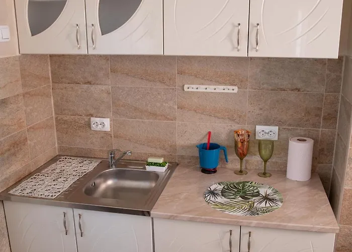 Garden & Parking アパート クラリエボ